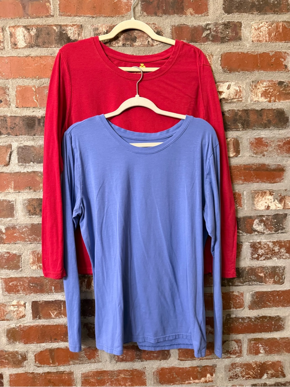 T230 - Long-Sleeve Crewneck Under Scrub Tees - Red & Periwinkle